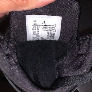 Like New Black Jordan 1 in excellent condition